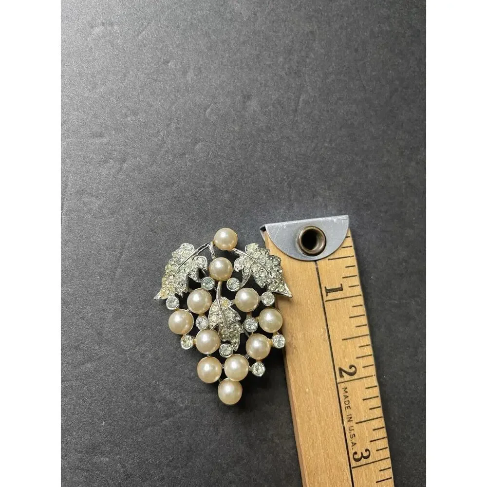 Vintage Faux Pearl Rhinestone Brooch Pin Silvertone Retro Floral Wedding Formal